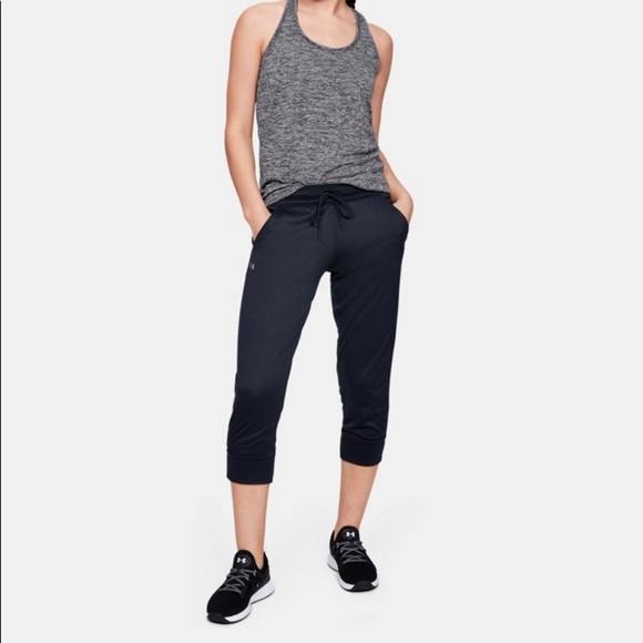 Under Armour Women’s  UA Tech Twist Tank! XL - Picture 3 of 8